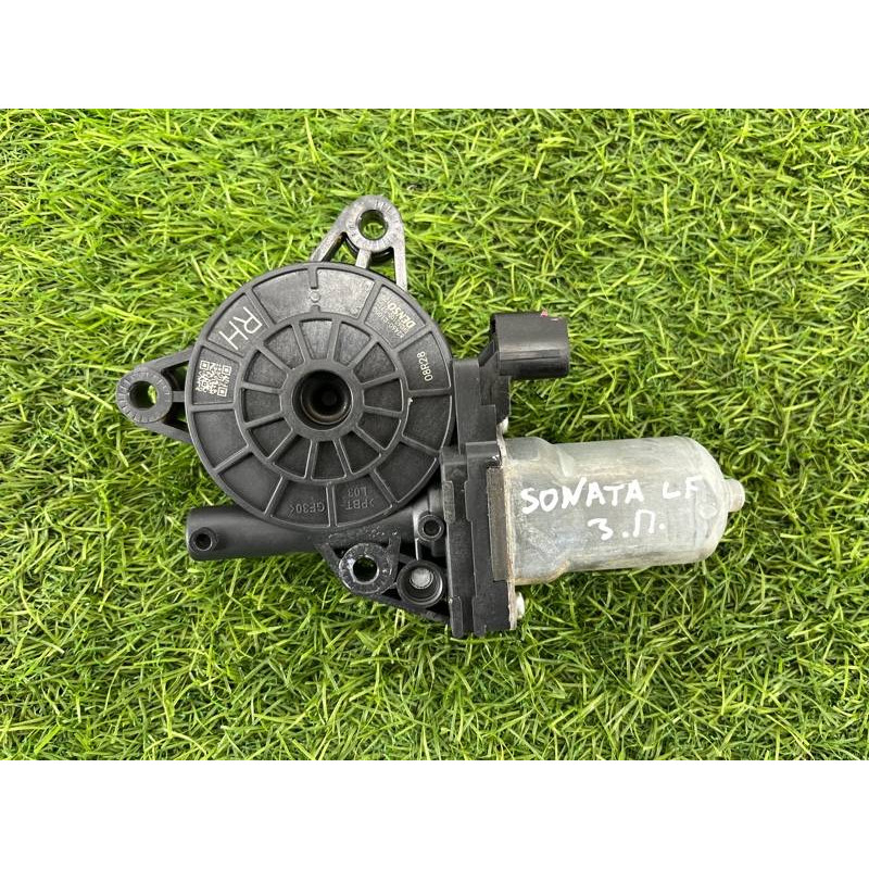 Мотор стеклоподъемника (электрика) Hyundai Sonata LF 82460c1000