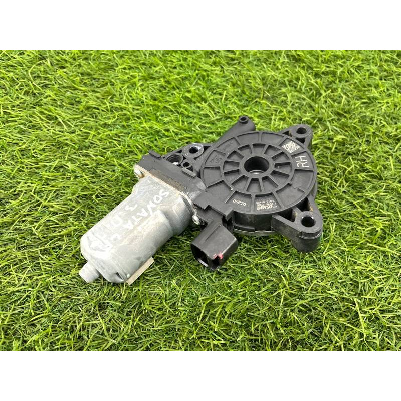 Мотор стеклоподъемника (электрика) Hyundai Sonata LF 82460c1000