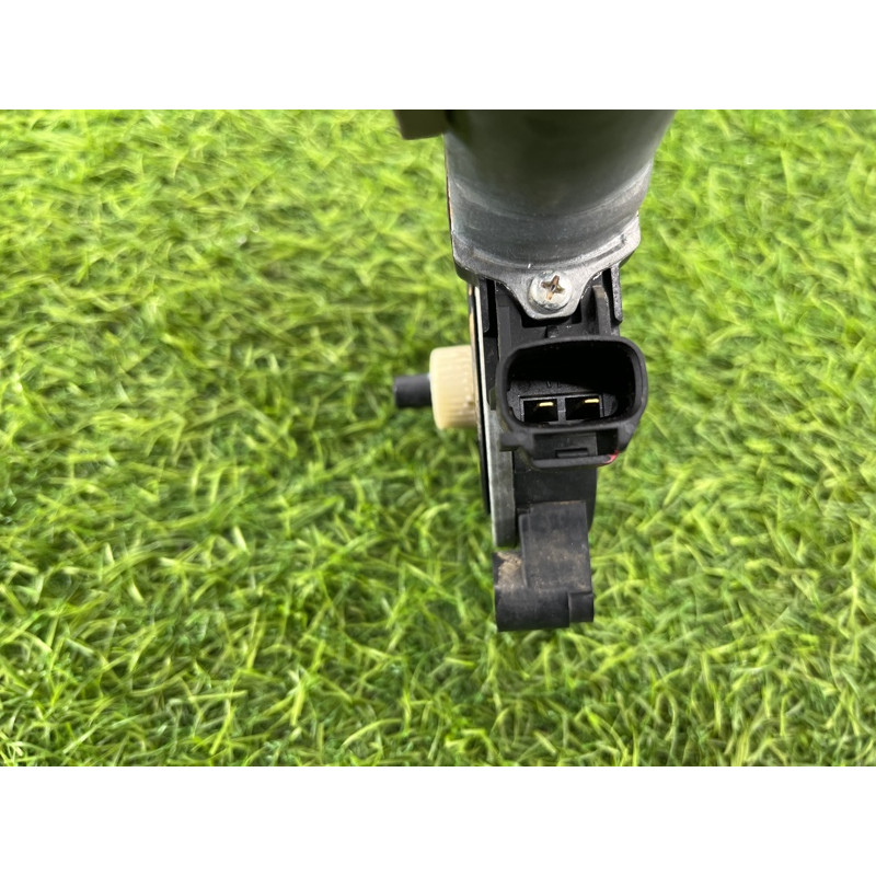 Мотор стеклоподъемника (электрика) Hyundai Sonata LF 82460c1000