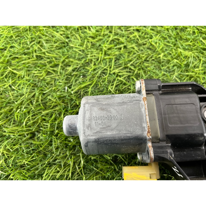 Мотор стеклоподъемника (электрика) Hyundai Sonata YF 834603Q001