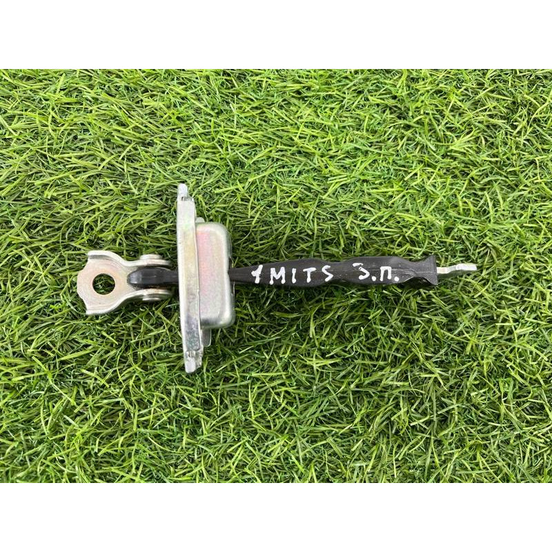 Ограничитель двери (кузов и элементы) Mitsubishi Outlander GF 2017 2.4 5732A094