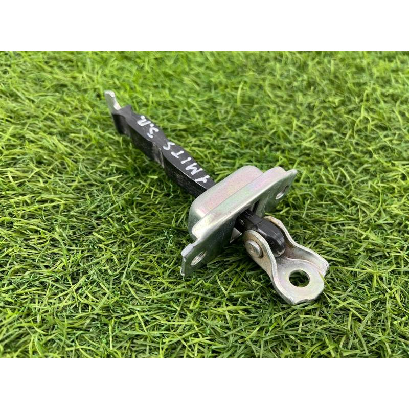 Ограничитель двери (кузов и элементы) Mitsubishi Outlander GF 2017 2.4 5732A094