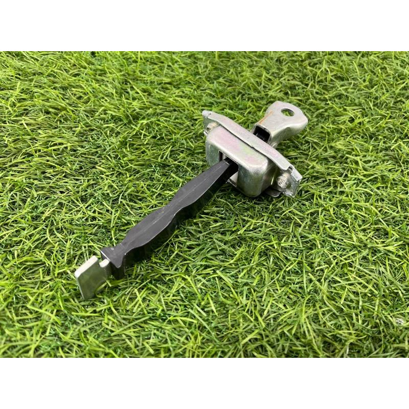 Ограничитель двери (кузов и элементы) Mitsubishi Outlander GF 2017 2.4 5732A094