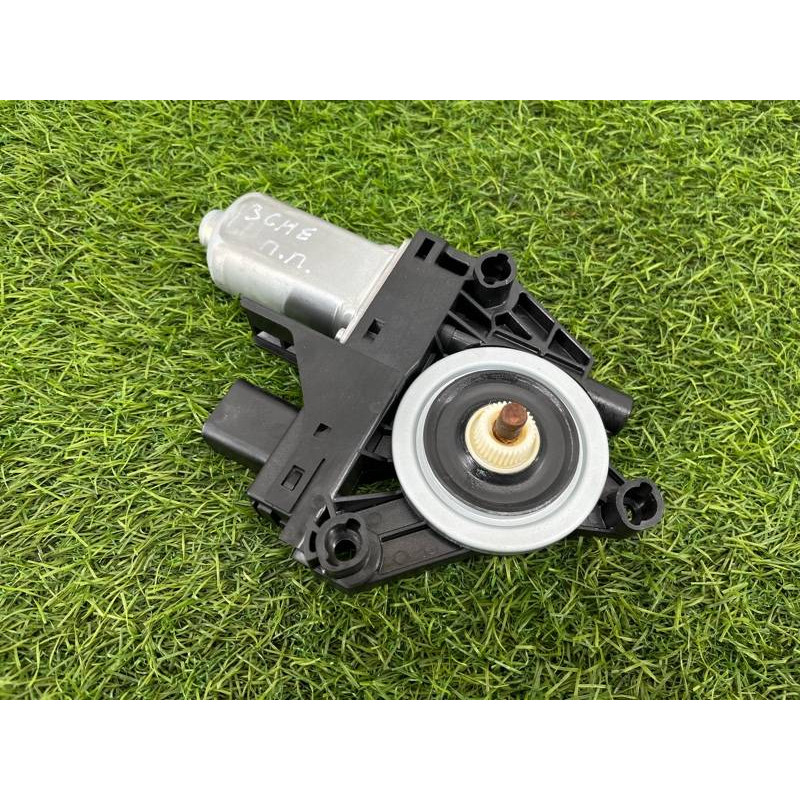 Мотор стеклоподъемника (электрика) Jeep Cherokee Trailhawk 2014 2.4 68227224AA