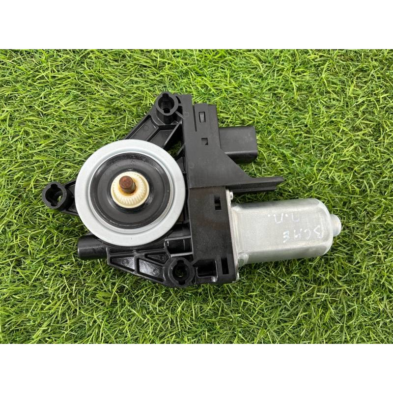 Мотор стеклоподъемника (электрика) Jeep Cherokee Trailhawk 2014 2.4 68227224AA