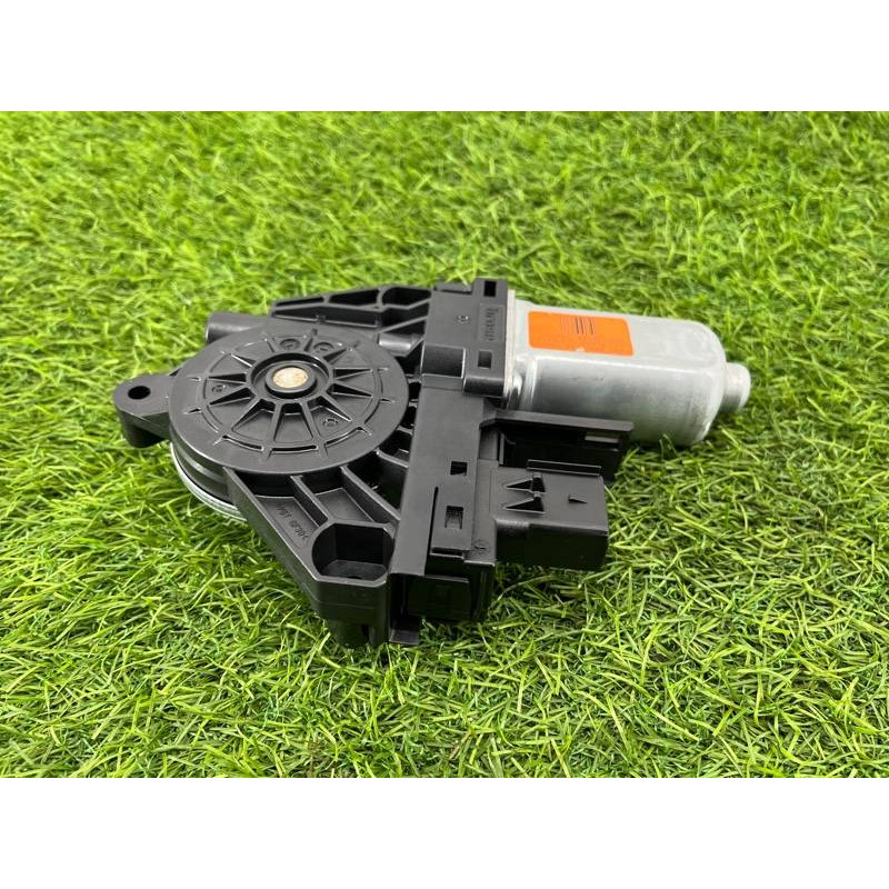 Мотор стеклоподъемника (электрика) Jeep Cherokee Trailhawk 2014 2.4 68227224AA