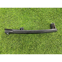 Направляющая стекла двери