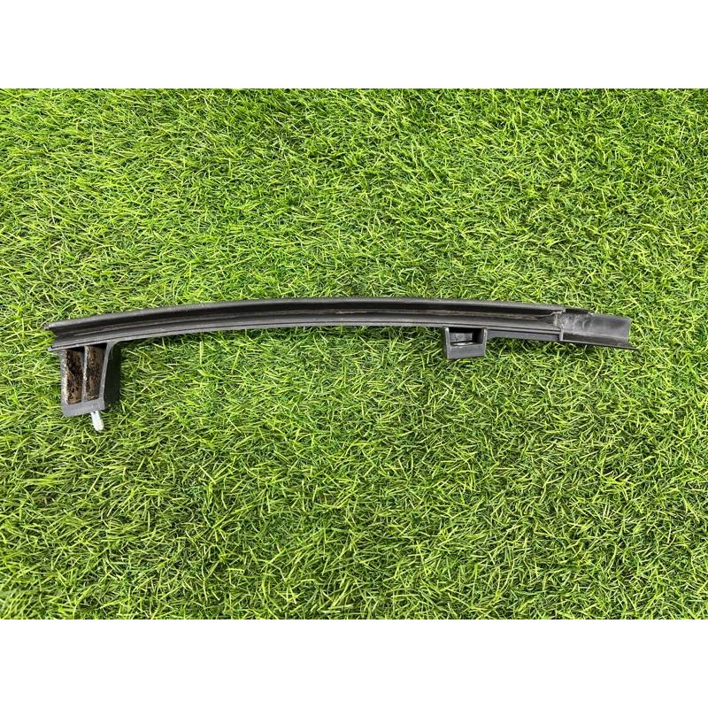 Направляющая стекла двери (кузов и элементы) Hyundai Sonata LF 83545c1000