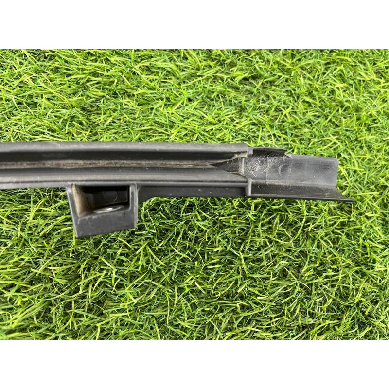 Направляющая стекла двери (кузов и элементы) Hyundai Sonata LF 83545c1000