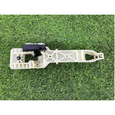 Кронштейн ручки двери