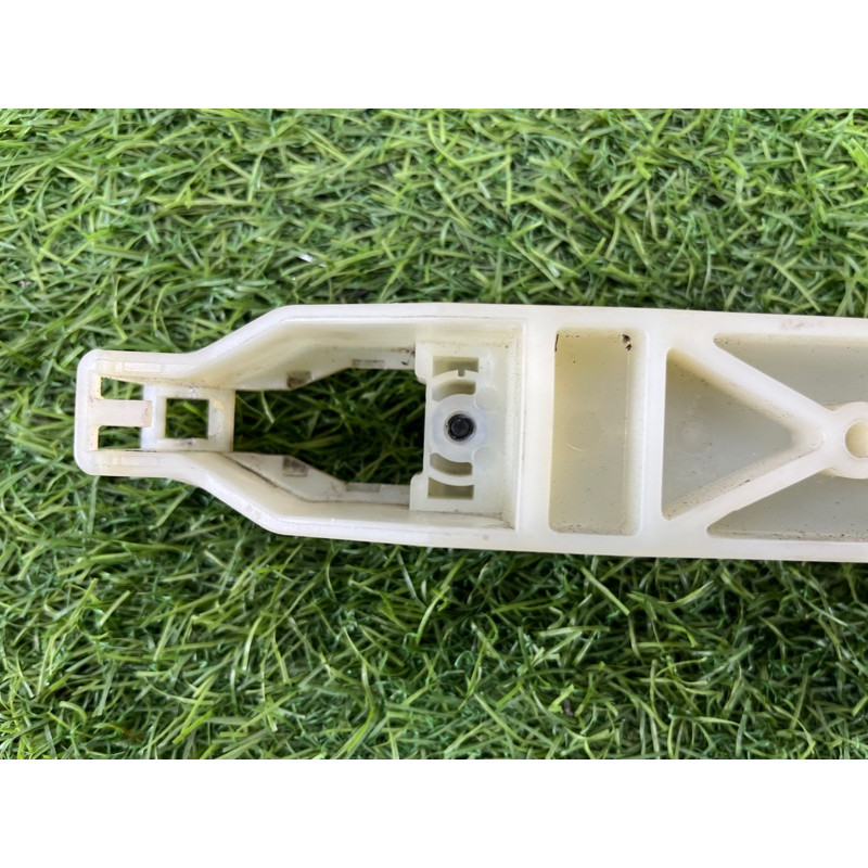 Кронштейн ручки двери (кузов и элементы) Hyundai Sonata YF 836653S000