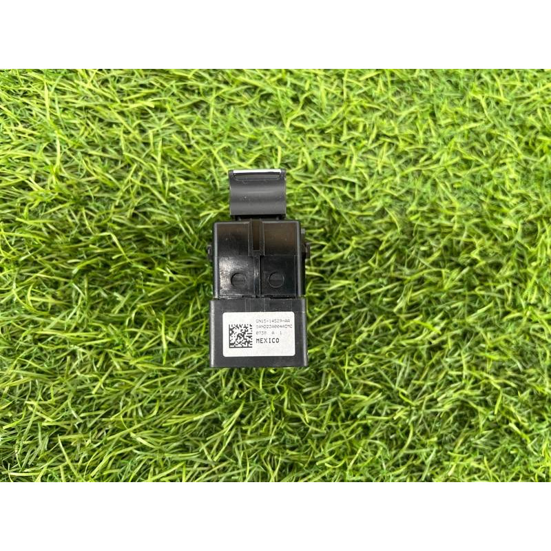 Кнопка стеклоподъемника (электрика / кнопки) Ford Ecosport B515 2018 1.0L GN1Z14529G