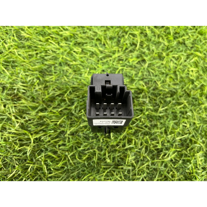 Кнопка стеклоподъемника (электрика / кнопки) Ford Ecosport B515 2018 1.0L GN1Z14529G