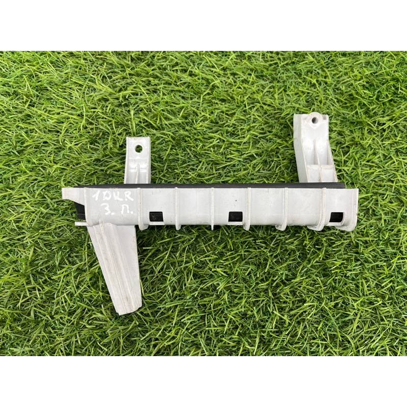 Направляющая стекла двери (кузов и элементы) Dodge Durango WD 2015 5.7 HEMi 58915828155