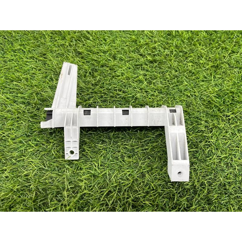 Направляющая стекла двери (кузов и элементы) Dodge Durango WD 2015 5.7 HEMi 58915828155