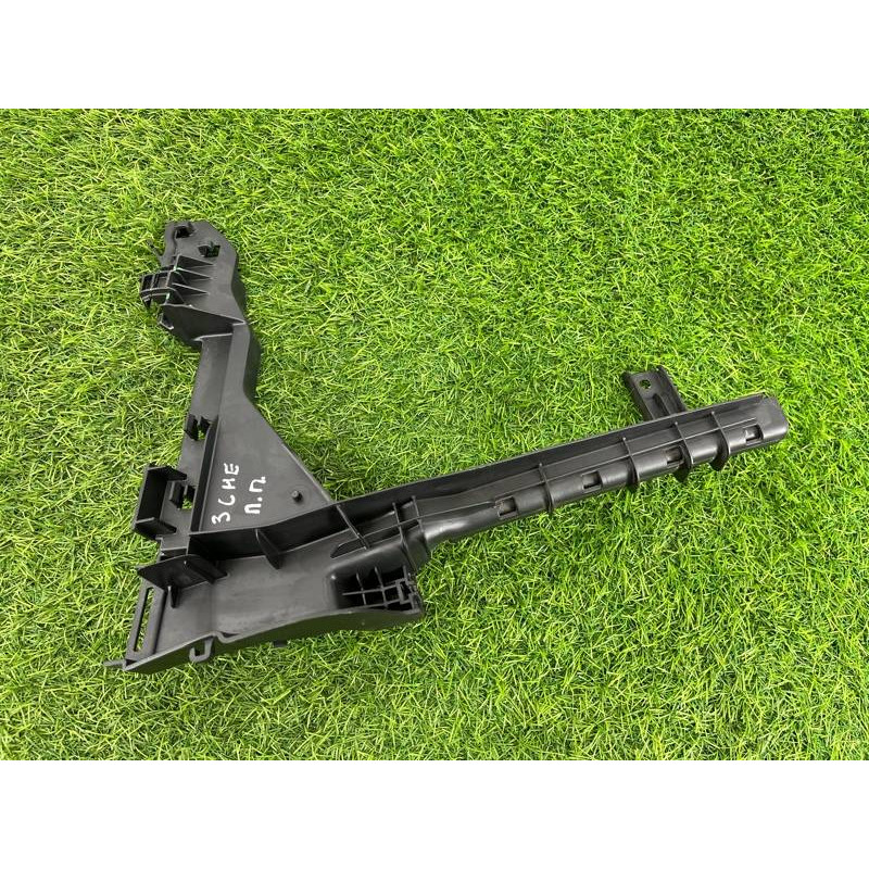 Направляющая стекла двери (кузов и элементы) Jeep Cherokee Trailhawk 2014 2.4 68227288AA