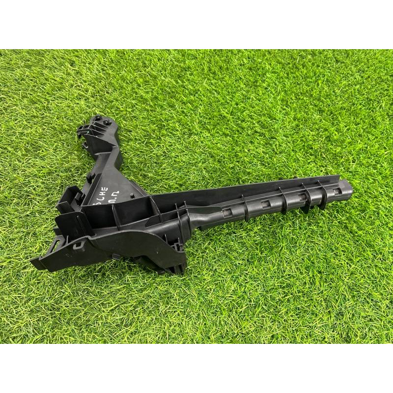 Направляющая стекла двери (кузов и элементы) Jeep Cherokee Trailhawk 2014 2.4 68227288AA