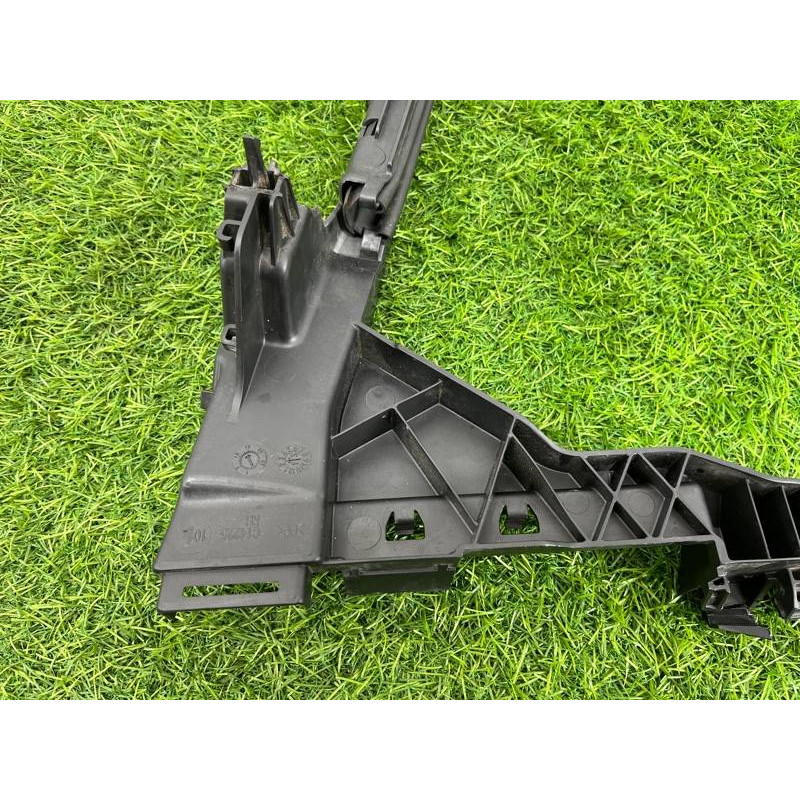 Направляющая стекла двери (кузов и элементы) Jeep Cherokee Trailhawk 2014 2.4 68227288AA