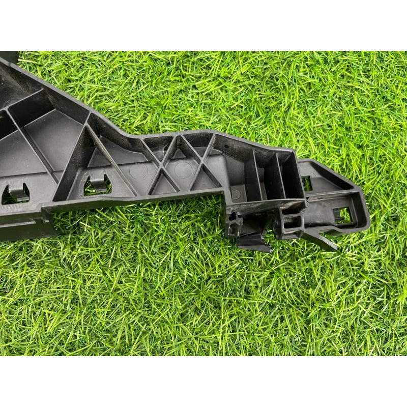 Направляющая стекла двери (кузов и элементы) Jeep Cherokee Trailhawk 2014 2.4 68227288AA