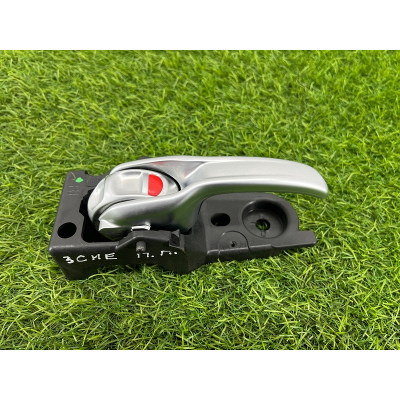 Ручка двери внутренняя (салон) Jeep Cherokee Trailhawk 2014 2.4 68227250AA