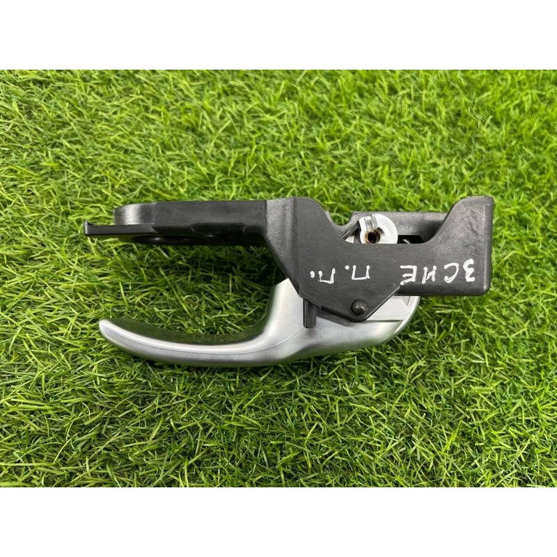 Ручка двери внутренняя (салон) Jeep Cherokee Trailhawk 2014 2.4 68227250AA