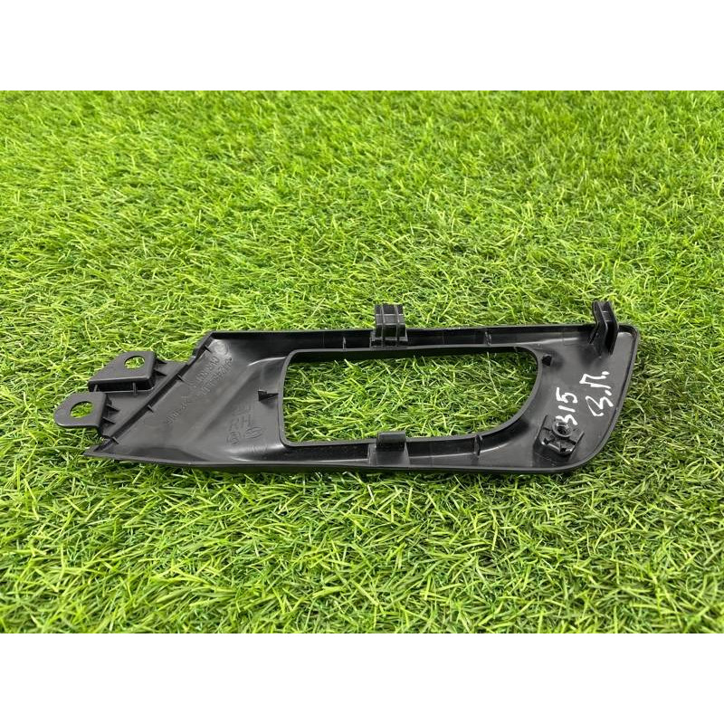 Накладка ручки внутренней (салон) Subaru OUTBACK B15 94246AL00A
