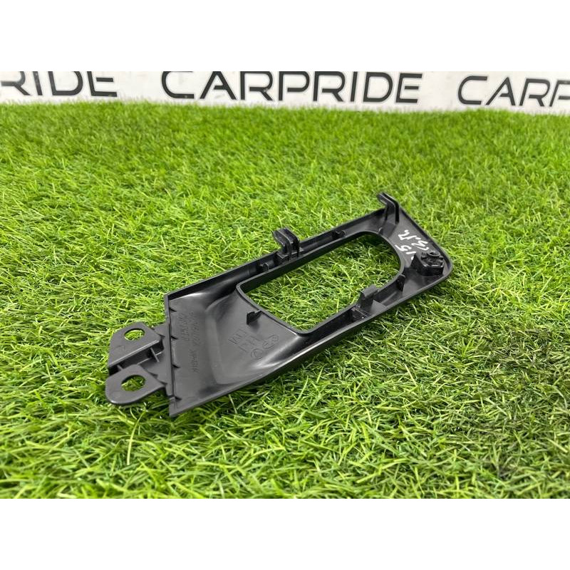 Накладка ручки внутренней (салон) Subaru OUTBACK B15 94246AL00A