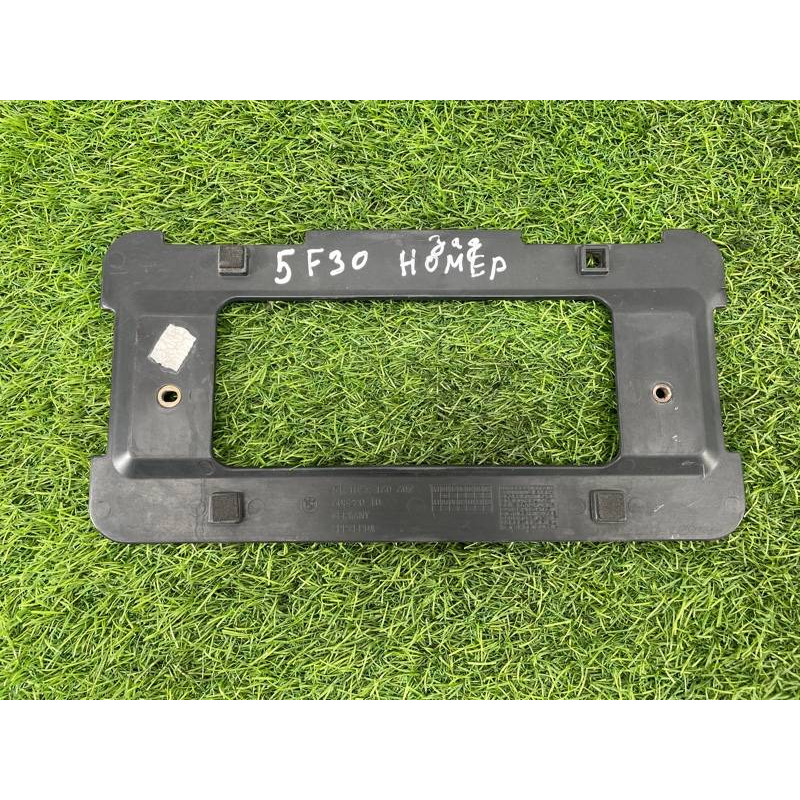 Площадка номерного знака (кузов и элементы) BMW 3-series F30 2014 N20B20 51187160607