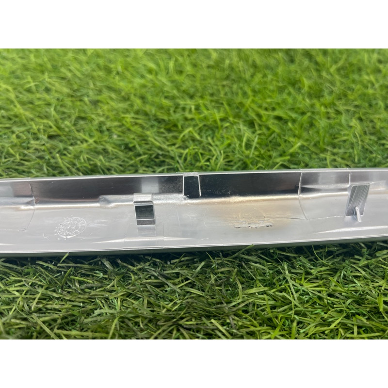 Декоративная накладка карты двери (салон) Mercedes-Benz GL X164 2012 4.6 A16472006227H85