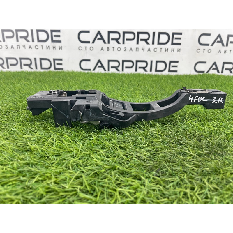 Кронштейн ручки двери (кузов и элементы) FORD Focus MK3 2015 2.0 CM5Z5826684F