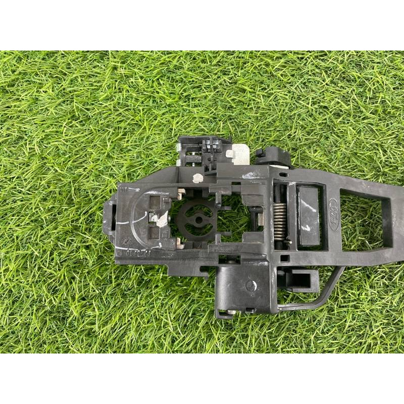 Кронштейн ручки двери (кузов и элементы) FORD Focus MK3 2015 2.0 CM5Z5826684F