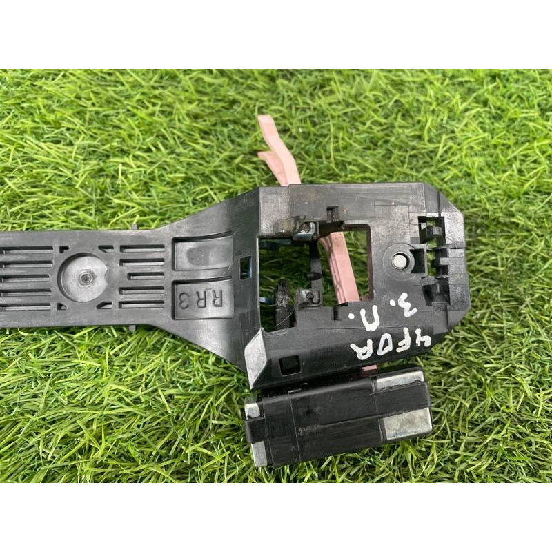 Кронштейн ручки двери (кузов и элементы) Subaru Forester SJ 2016 2.5 62142SG000