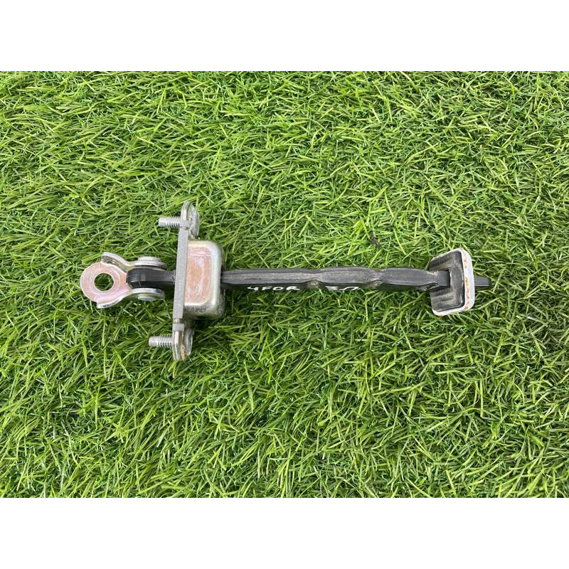 Ограничитель двери (кузов и элементы) Subaru Forester SJ 2016 2.5 62124FG003