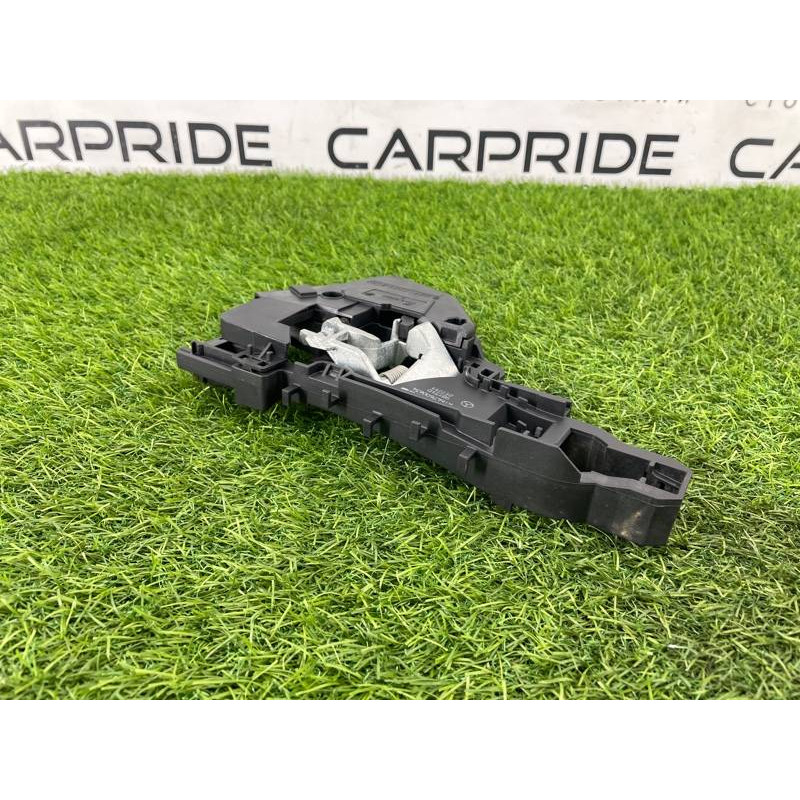 Кронштейн ручки двери (кузов и элементы) Mercedes-Benz GL X164 2012 4.6 a1647600634