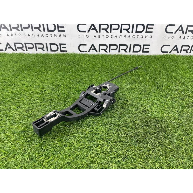 Кронштейн ручки дверей (кузов і елементи) FORD Focus MK3 2016 1.0 F1EZ5826685B