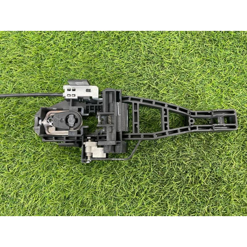 Кронштейн ручки дверей (кузов і елементи) FORD Focus MK3 2016 1.0 F1EZ5826685B