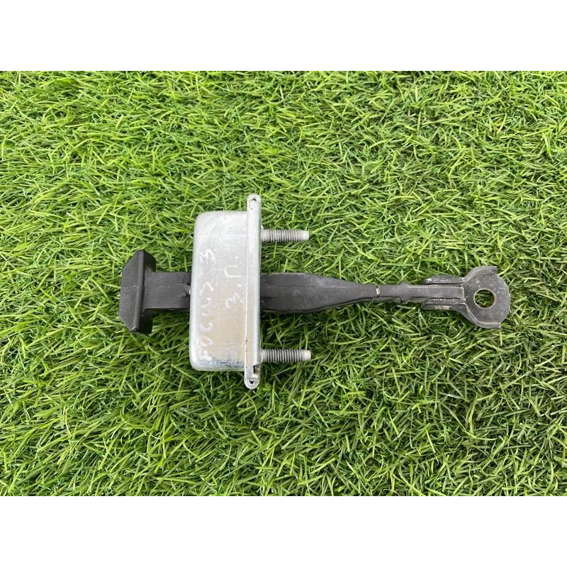 Обмежувач дверей (кузов і елементи) FORD Focus MK3 CP9Z5823500A