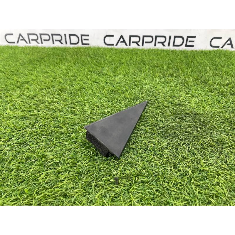 Зовнішній молдинг двері (кутник) (зовнішні елементи кузова) Subaru Forester SJ 2016 2.5 62134SG000