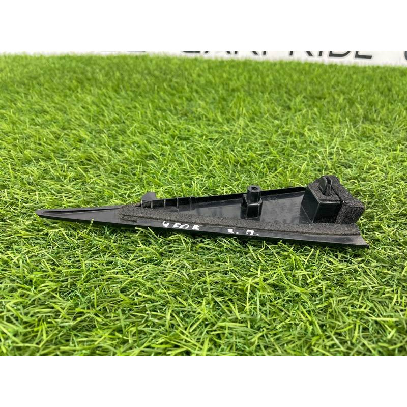 Зовнішній молдинг двері (кутник) (зовнішні елементи кузова) Subaru Forester SJ 2016 2.5 62134SG000