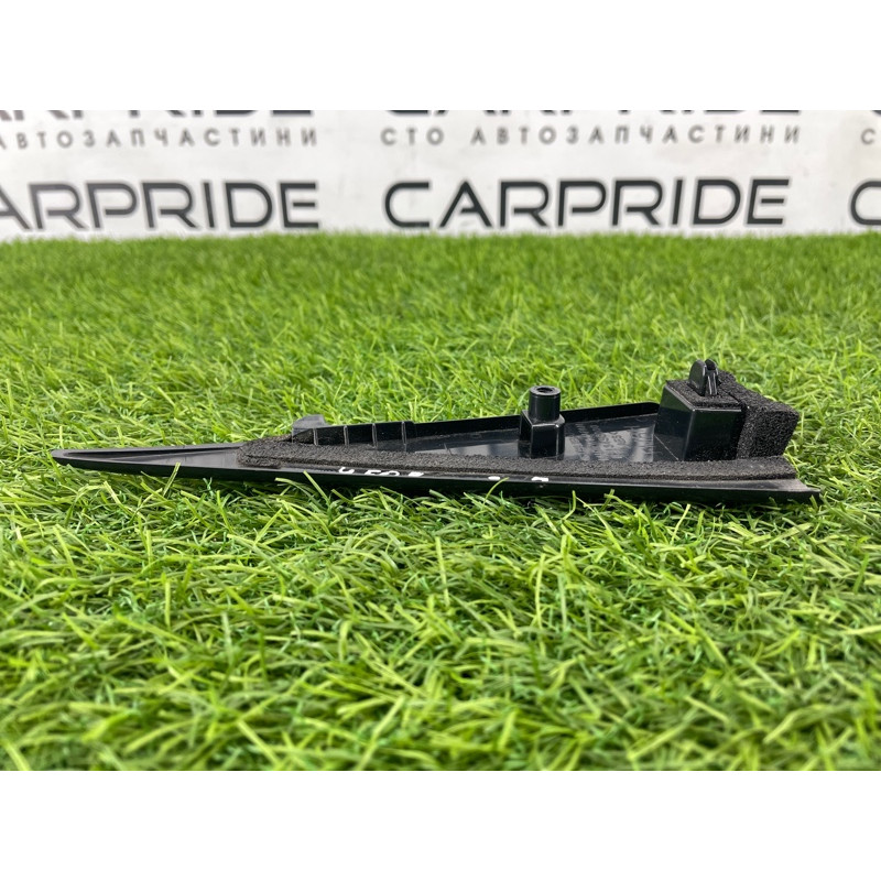 Зовнішній молдинг двері (кутник) (зовнішні елементи кузова) Subaru Forester SJ 2016 2.5 62134SG000