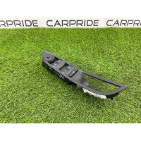 Блок кнопок стеклоподъемников