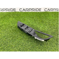 Блок кнопок стеклоподъемников