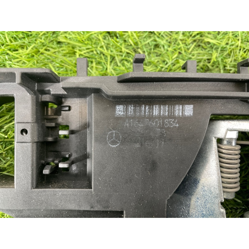 Кронштейн ручки двери (кузов и элементы) Mercedes-Benz GL X164 2012 4.6 A1647601834