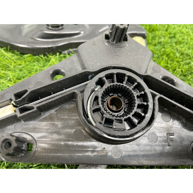 Механизм стеклоподъемника (кузов и элементы) Jeep Cherokee Trailhawk 2014 2.4 68227254AA