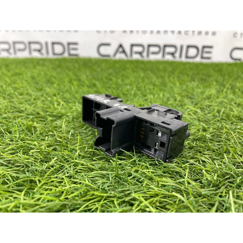 Кнопка стеклоподъемника (электрика / кнопки) Subaru Forester SJ 2016 2.5 83071SG100