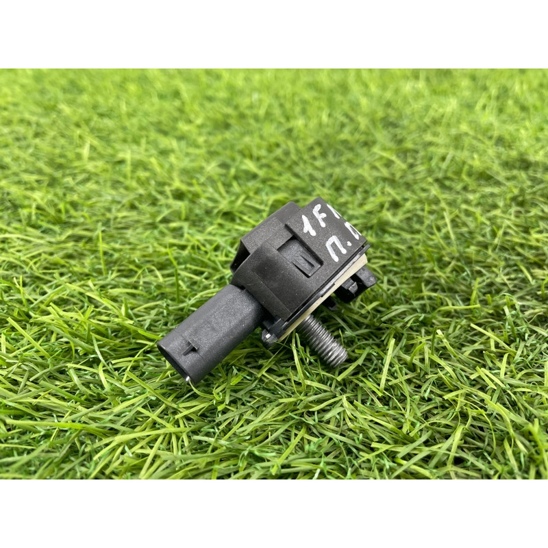 Датчик удара (электрика / датчики) BMW 5-series F10 2013 N63B44 65779224178