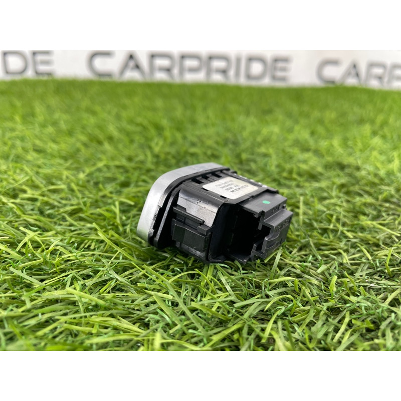 Кнопка блокировки центрального замка (электрика / кнопки) FORD Focus MK3 2016 1.0 F1EZ14028A