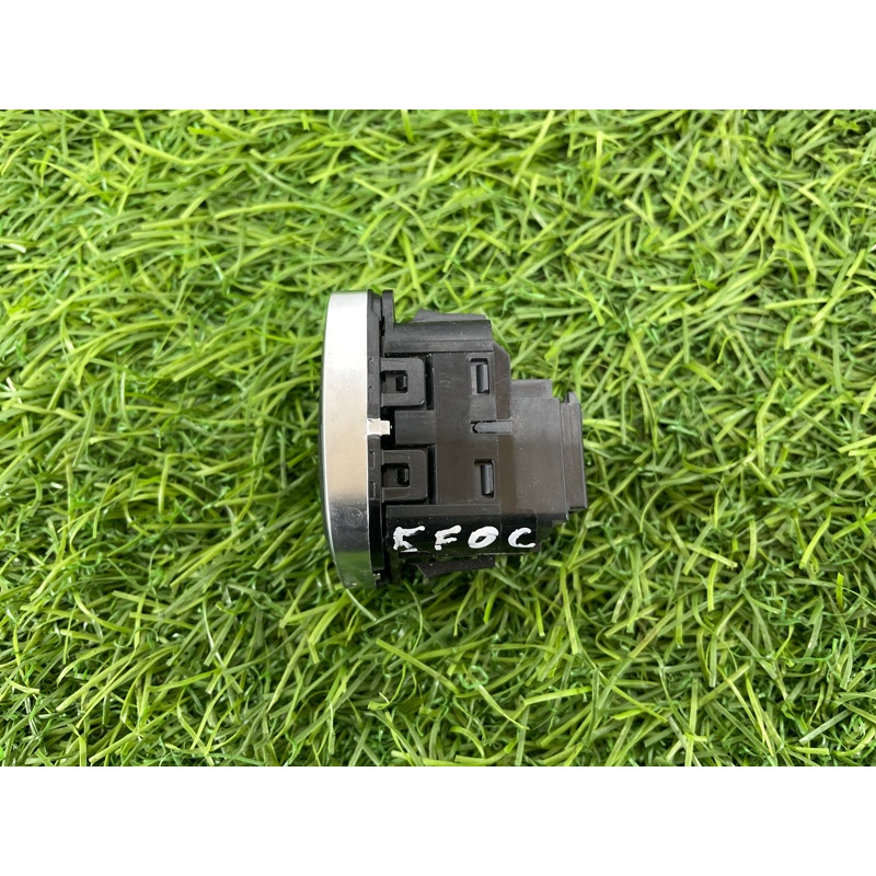 Кнопка блокировки центрального замка (электрика / кнопки) FORD Focus MK3 2016 1.0 F1EZ14028A