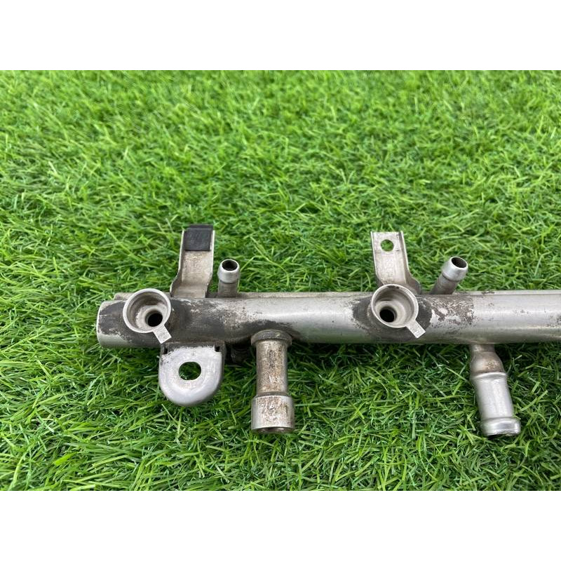 Топливная рампа (топливная система) BMW 3-series E46 1999 M43B19 13531438215