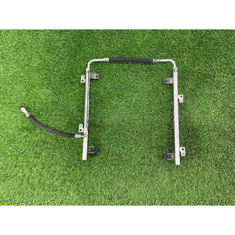 Топливная рампа (топливная система) BMW 7-series E65 N62B44 13537506923